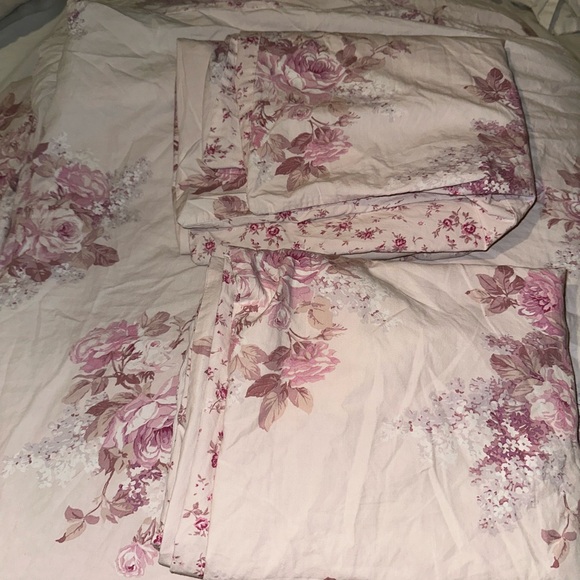 Shabby Chic Pink Floral Bedding Set - Picture 1 of 5